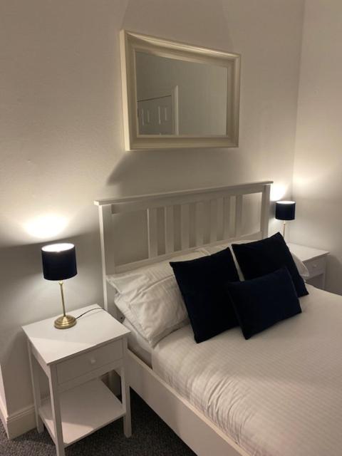 Glenfinnan - Two Bedroom Apartment Dunfermline Kültér fotó