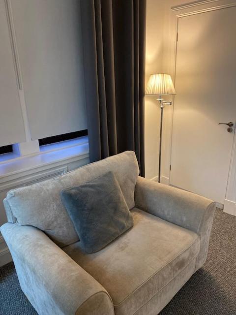 Glenfinnan - Two Bedroom Apartment Dunfermline Kültér fotó